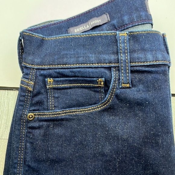 NYDJ Briella Short Size 6 - Picture 14 of 16